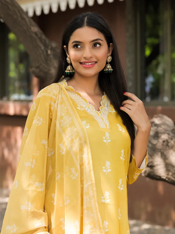 Yellow_Kurta_Set_With_Dupatta__Ethnic_Wear