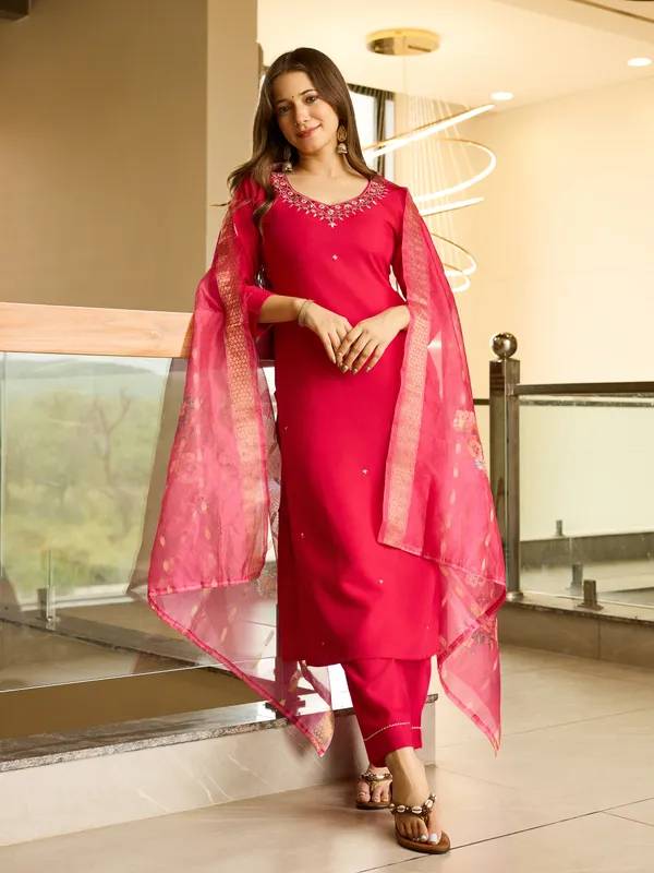 Red_Pink_Salwar_Suit_Set_With_Dupatta