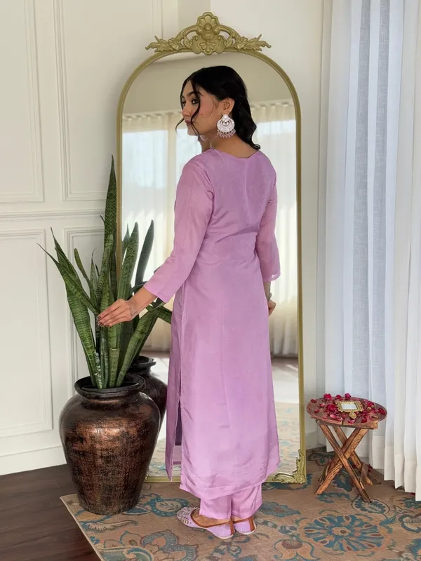 Women's_Lavender_Rayon_Embroidered_Straight_Kurta_with_Rayon_Pant_And_Taby_Printed_Dupatta_Sets
