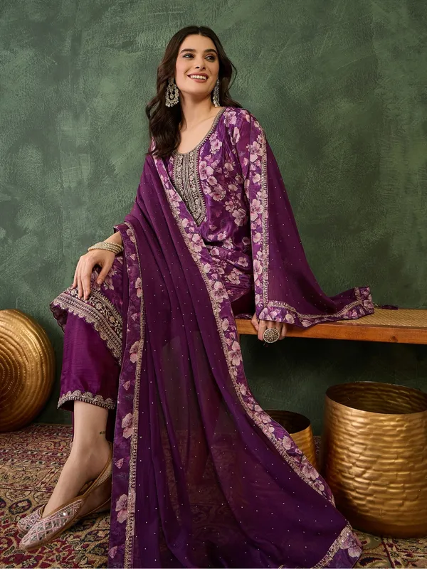 Purple_Ethnic_Kurta_Palazzo_Set_With_Floral_Border