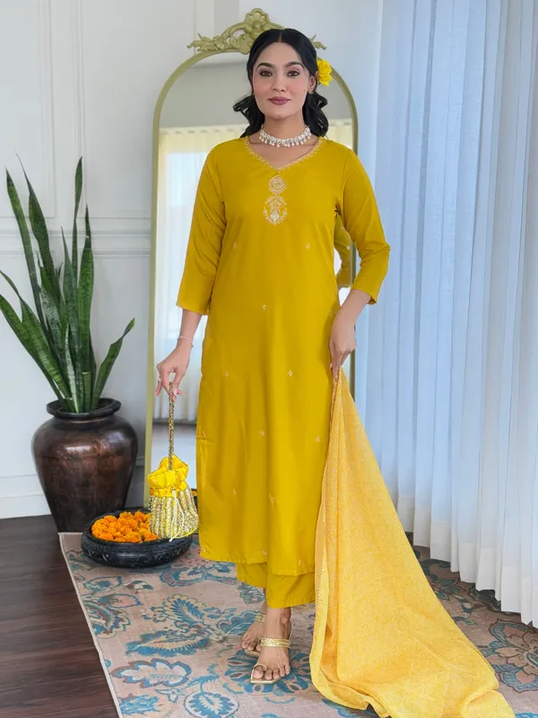 Yellow_Embroidered_Kurta_Set_With_Dupatta_For_Women