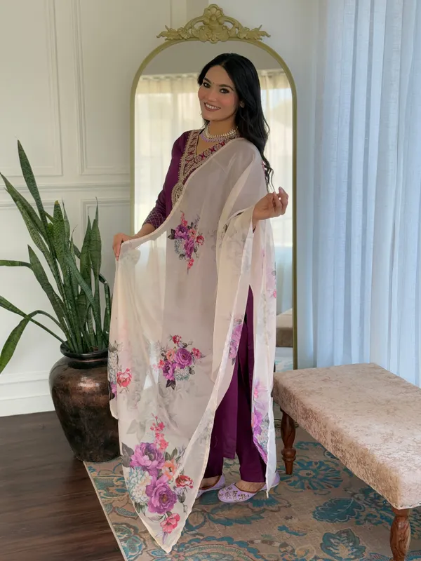 Purple_Kurta_Set_With_Dupatta__Traditional_Ethnic