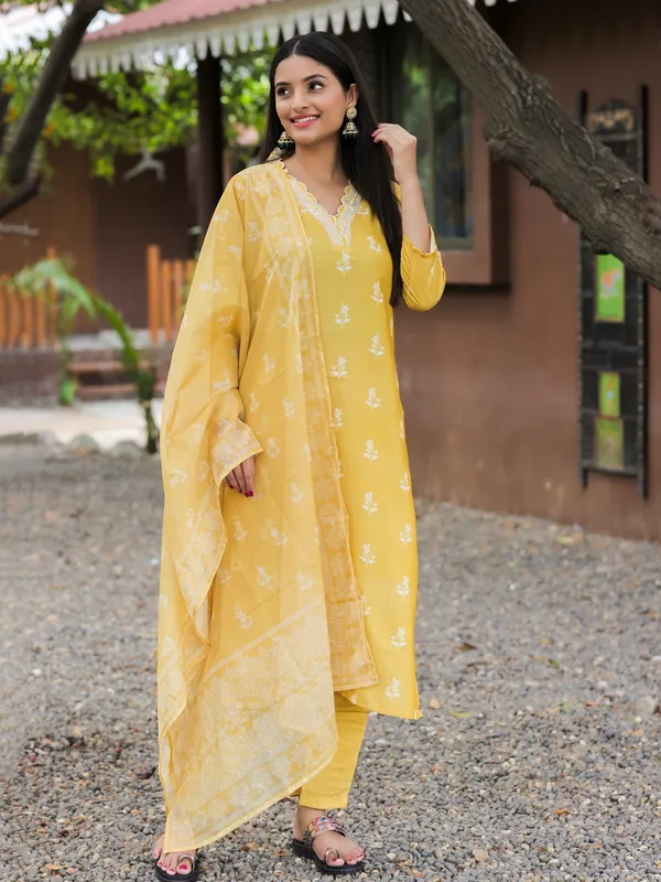 Yellow_Kurta_Set_With_Dupatta__Ethnic_Wear