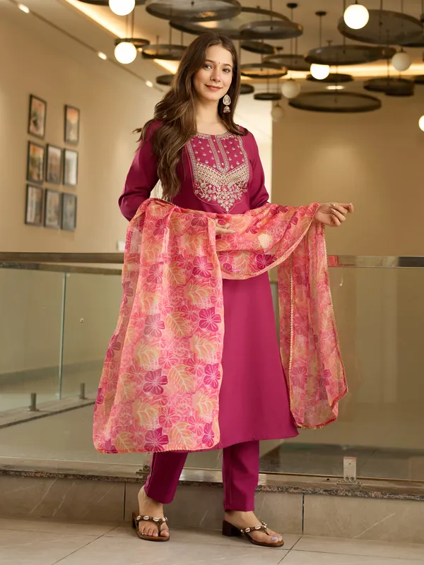 Pink_Salwar_Suit_Set_with_Floral_Dupatta