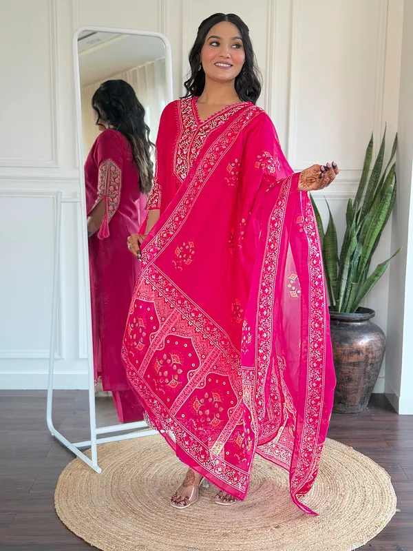 Pink_Embroidered_Kurta_Set_With_Dupatta