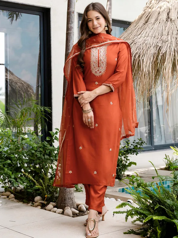 Rust_Dupatta_with_Golden_Border