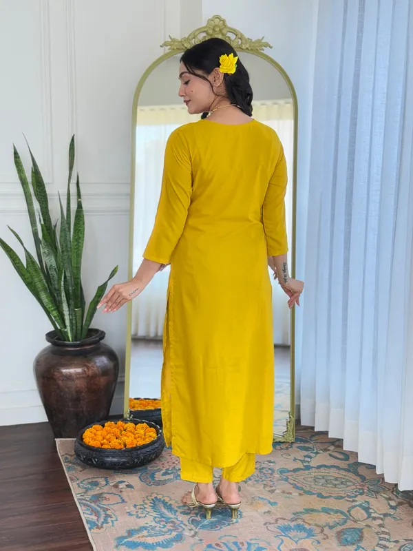 Yellow_Embroidered_Kurta_Set_With_Dupatta_For_Women
