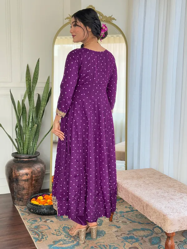 Purple_Floral_Print_Ethnic_Suit_Set_With_Dupatta