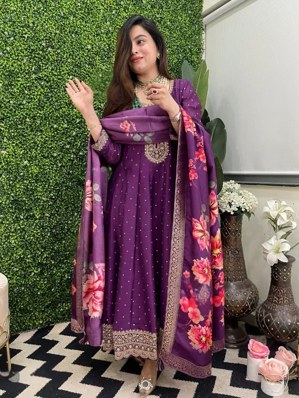 Purple_Floral_Print_Ethnic_Suit_Set_With_Dupatta