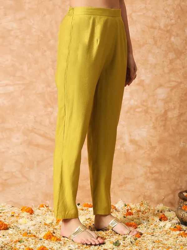 Lemon_Embellished_Straight_Kurta_Set_With_Printed_Dupatta