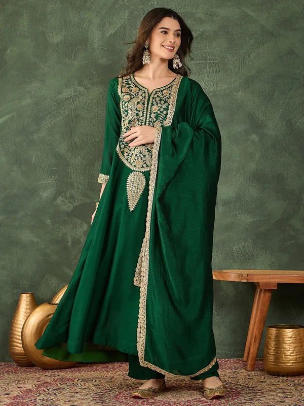 Dark_Green_Embroidered_Kaftan_Dress_with_Golden_Detailing