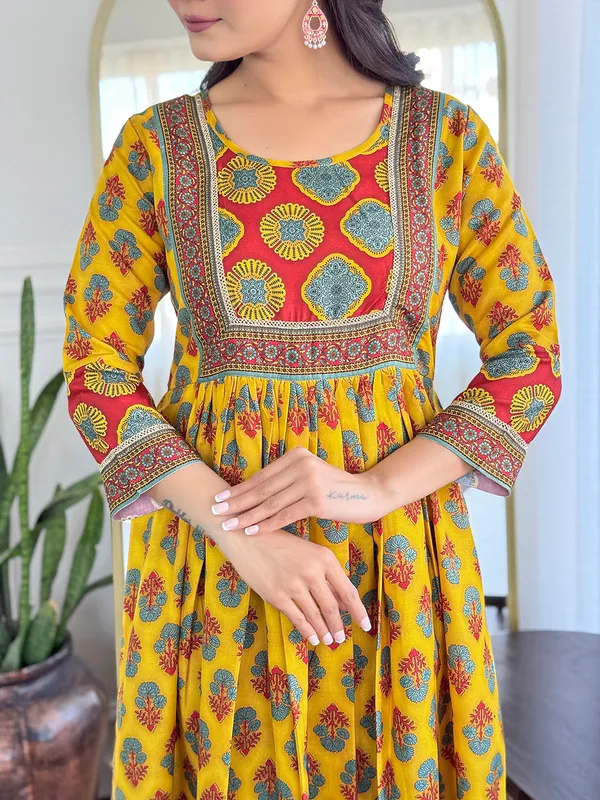 Yellow_Red_Printed_Ethnic_Anarkali_Suit_Set_With