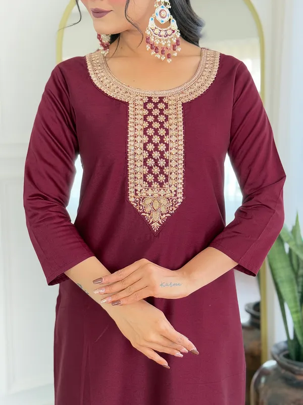 Maroon_Embroidered_Kurta_Set_with_Floral_Dupatta