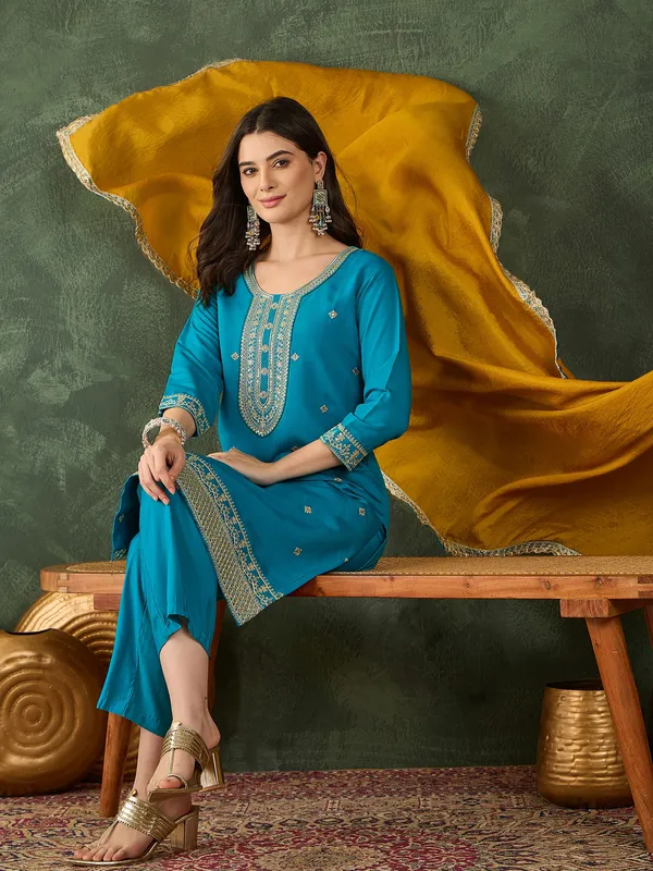 Sky_Blue_Kurta_Set_With_Dupatta__Traditional_Ethnic