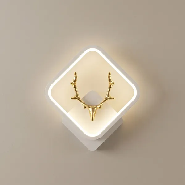 LCD1491_LED_3IN1_LP_644_-_Modern_Wall_Lamp_with_Golden_Antler_Design
