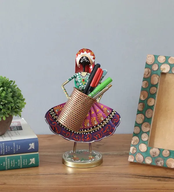 Handcrafted_Metal_Dancing_Lady_Pen_Stand_-_Decorative_Desk_Organizer