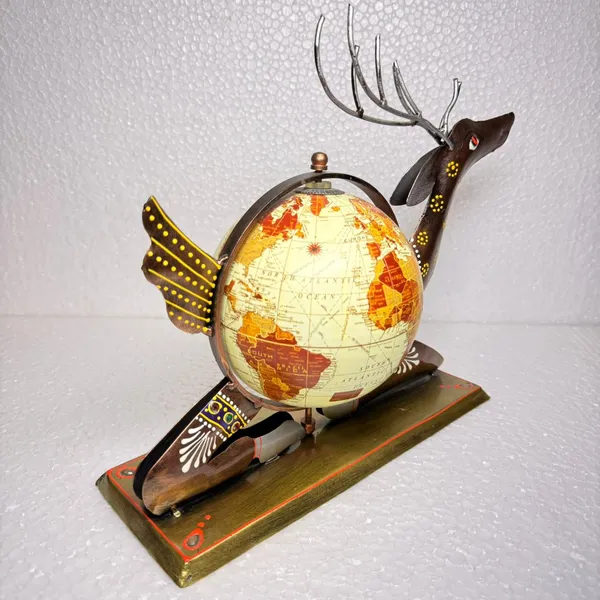 Decorative_Deer_Globe_Sculpture_With_Antlers_And_Wings