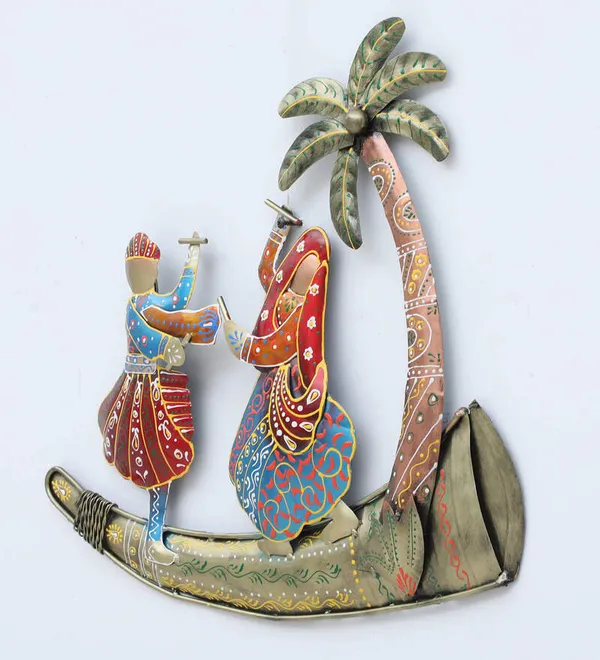 Handcrafted_Metal_Wall_Art_-_Couple_In_Boat_With_Palm_Tree