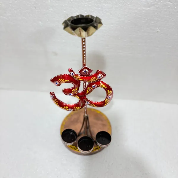 Decorative_Om_Symbol_Stand_With_Diya_Holders