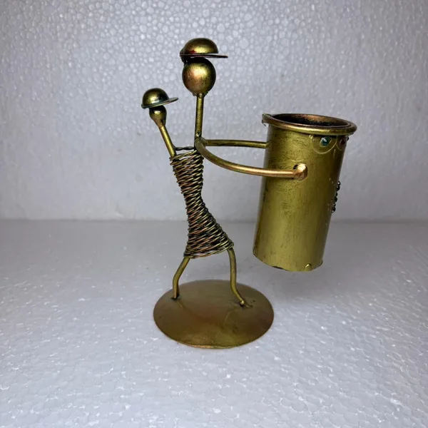 Vintage_Brass_Wire_Art_Pen_Holder_With_Two-Headed_Figure