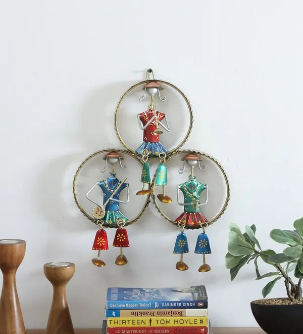 Handcrafted_Tribal_Musician_Wall_Hanging_Set_-_5_Colorful_Metal_Figures_In_Circular_Frames