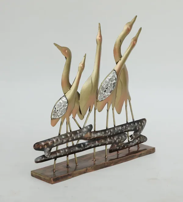 Decorative_Metal_Bird_Sculpture_Set_With_Wooden_Base_-_Handcrafted_Showpiece