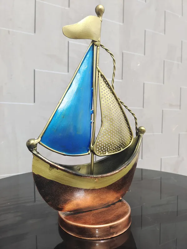 Decorative_Metal_Sailboat_Showpiece_With_Blue_And_Gold_Sails