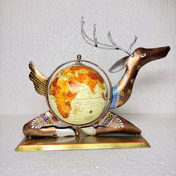 Decorative_Deer_Globe_Sculpture_With_Antlers_And_Wings