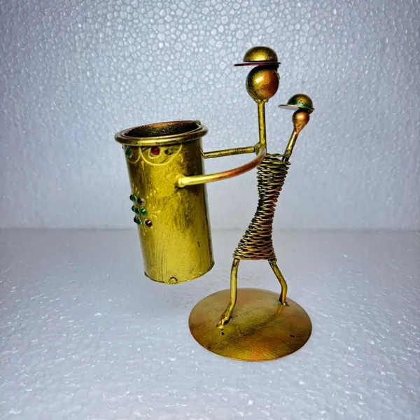 Vintage_Brass_Wire_Art_Pen_Holder_With_Two-Headed_Figure