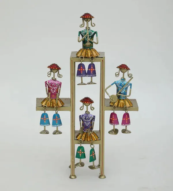 Decorative_Metal_Figurine_Display_Stand_With_Handcrafted_Dolls