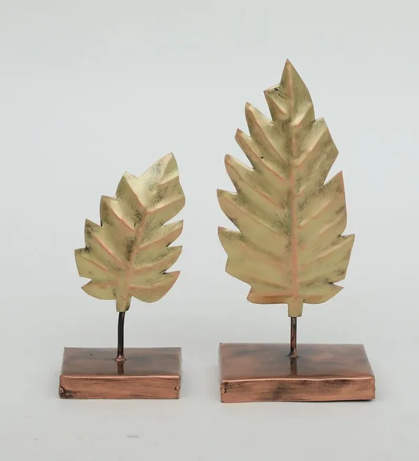 Decorative_Metal_Leaf_Showpieces_With_Copper_Base_-_Set_Of_2