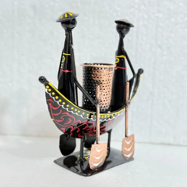 Decorative_Tribal_Couple_Pen_Stand_With_Copper_Finish