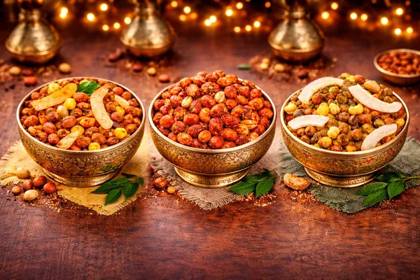 Green_Zing_Hurigalu,_Red_Hot_Roast_Peanuts_And_Red_Roast_Hurigalu_Combo_Pack_Of_3