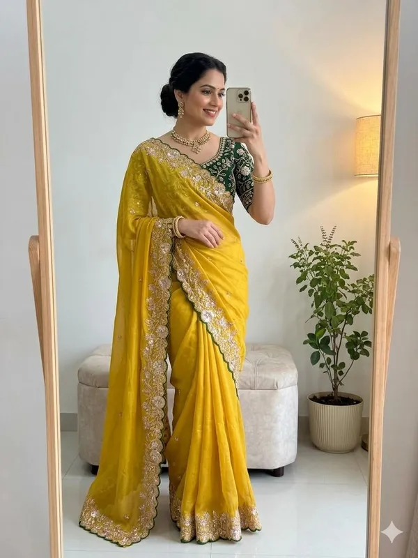 Pure_Star_Georgette_Sequence_Work_Saree_With_amazing_3_mm_C_Pallu_sequence_work_with_Cut__work_border