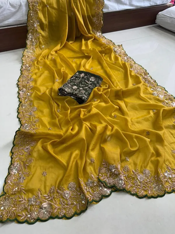 Pure_Star_Georgette_Sequence_Work_Saree_With_amazing_3_mm_C_Pallu_sequence_work_with_Cut__work_border