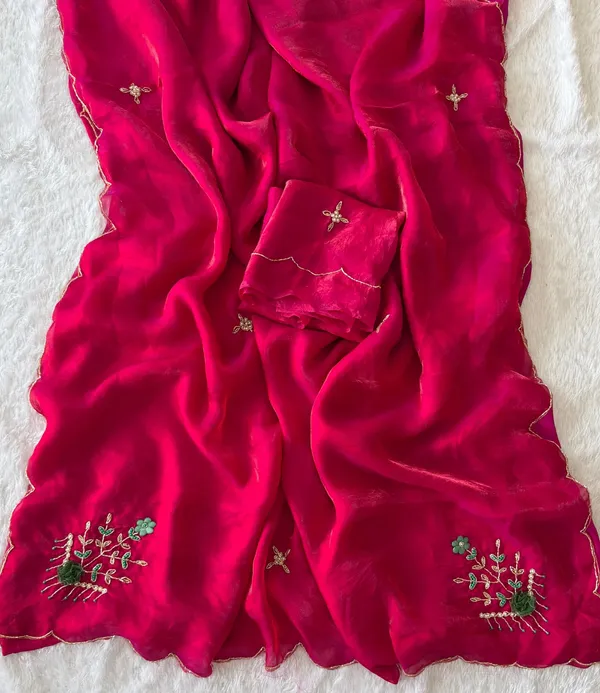 Soft_Fandy_sattin_Cover_With_Beautiful_khatli_cut_Dena_Handwork_along_with_all_over_arco_bodar_🌀