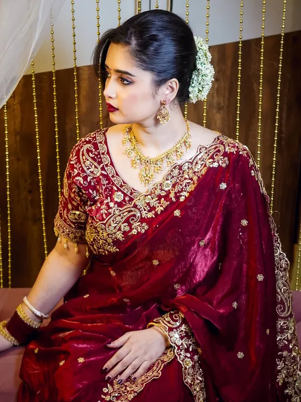 Very_soft_&_elegant_rich_look_fendy_sartin_fabric_with_beautiful_embroidery