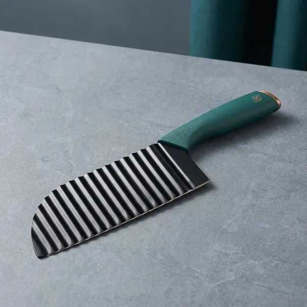 Black_Stainless_Steel_Crinkle_Cut_Kitchen_Knife_With_Ergonomic_Handle