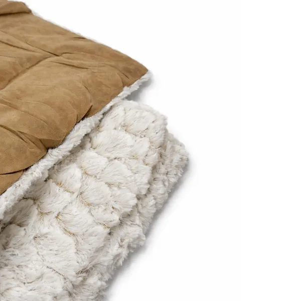 Soft_Tan_Pet_Blanket_for_Dogs_and_Cats_Everyday_Comfort