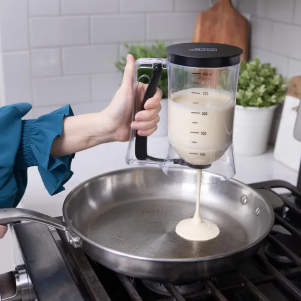 Seven_Siblings_Pancake_Batter_Dispenser