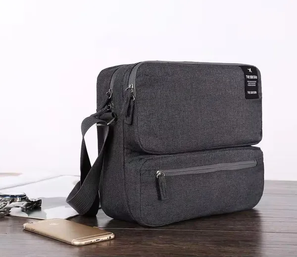 Stylish_Multi_Compartment_Travel_Shoulder_Bag