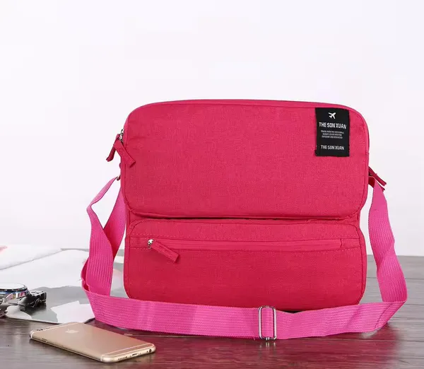 Stylish_Multi_Compartment_Travel_Shoulder_Bag