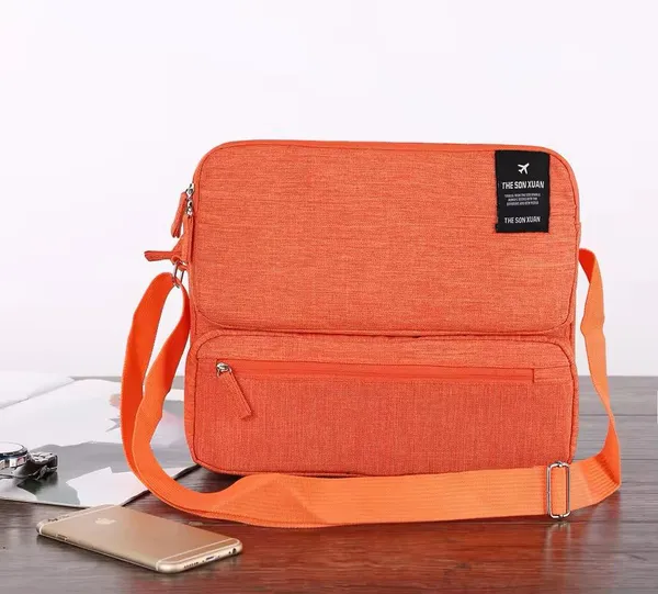 Stylish_Multi_Compartment_Travel_Shoulder_Bag