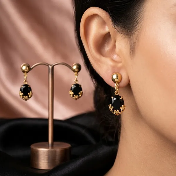 Black_Gold_Floral_Bead_Earrings