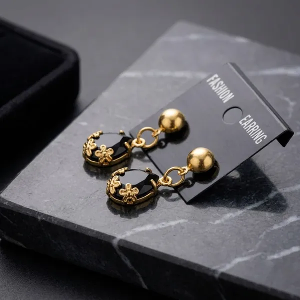 Black_Gold_Floral_Bead_Earrings