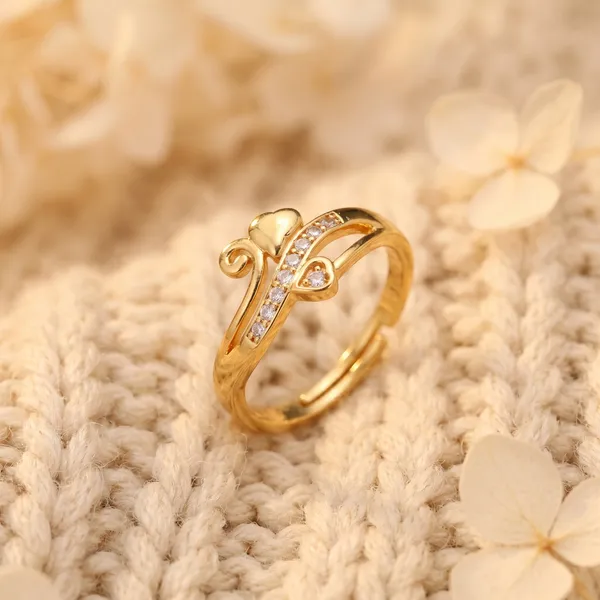 The_Majestic_Heart_Crown_Ring