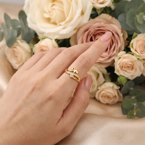 The_Majestic_Heart_Crown_Ring