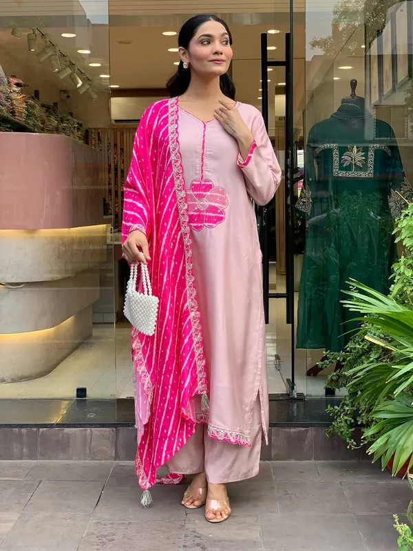 Pink_Silk_Blend_Kurta_Set_For_Women