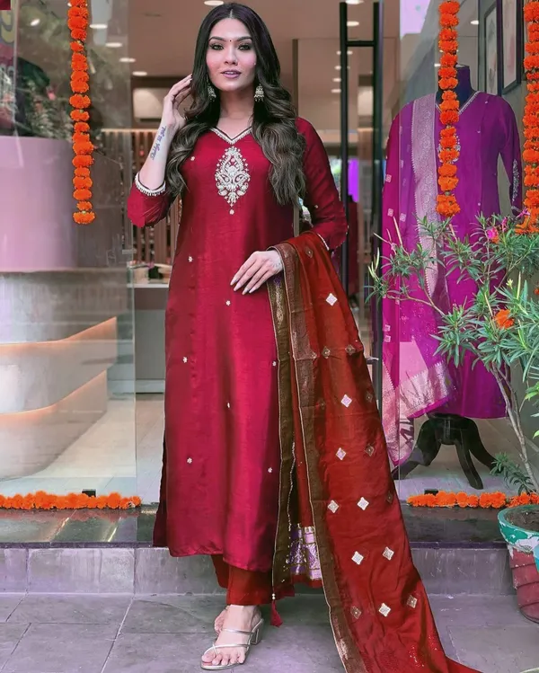 Maroon_Pure_Cotton_Kurta_Set_For_Women