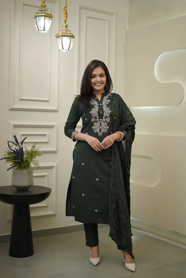 Olive_Cotton_Silk_Kurta_Set_For_Women